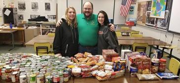 '5 for 5 Food Drive' Collects Over 500 Items for Food Pantry
